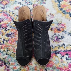 Lucky Brand Black Ankle Booties with Textured Upper